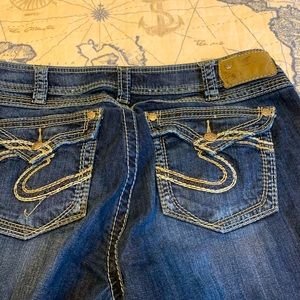 Silver brand jeans. Suki Surplus. 16/30